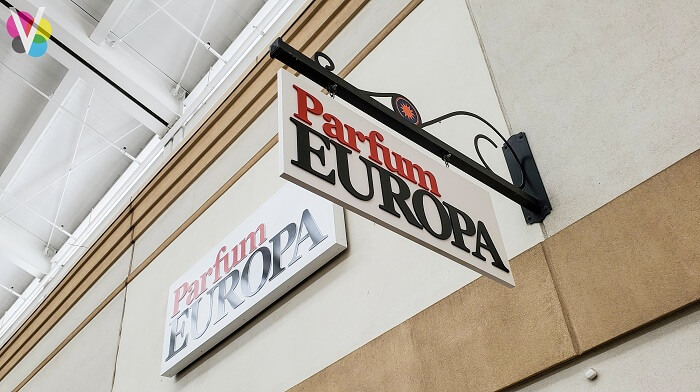 Exterior Blade Signs for Parfum Europa in Orlando, FL